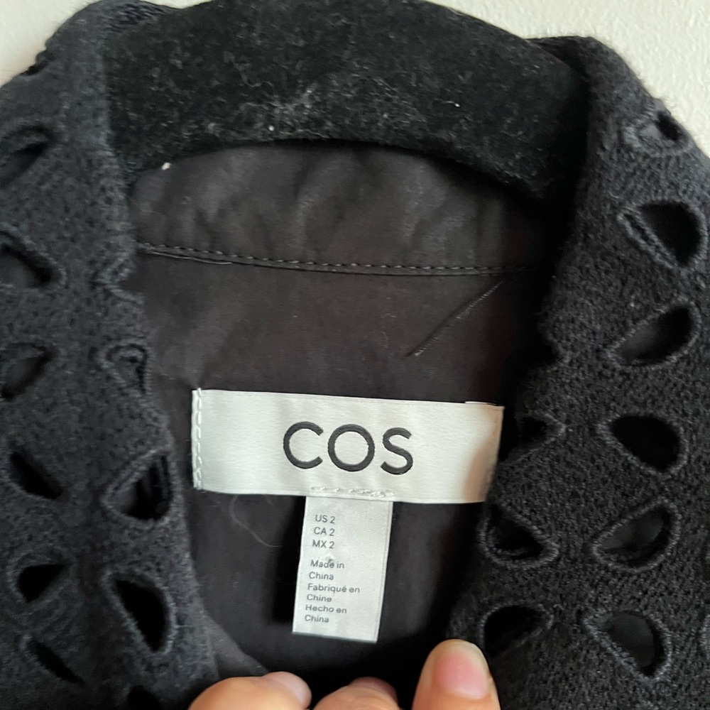 COS REGULAR-FIT MACRAMÉ SHIRT - Picture 7 of 13